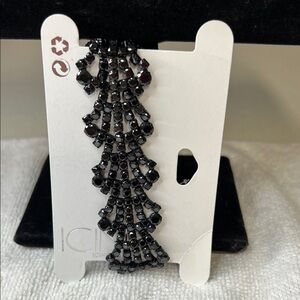 Icing Elegant Black Beaded Bracelet